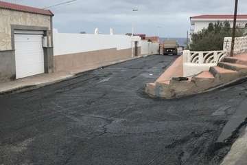 El piche tizna las calles de Playa del Hombre (Foto TA)